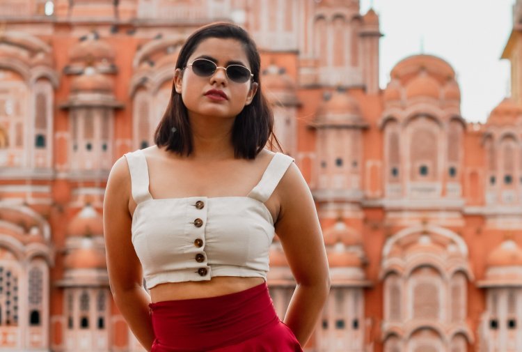 कवर सॉन्ग "चाँद से पर्दा कीजिए" में नजर आएँगी मिस दीवा राजस्थान अदिति शर्मा