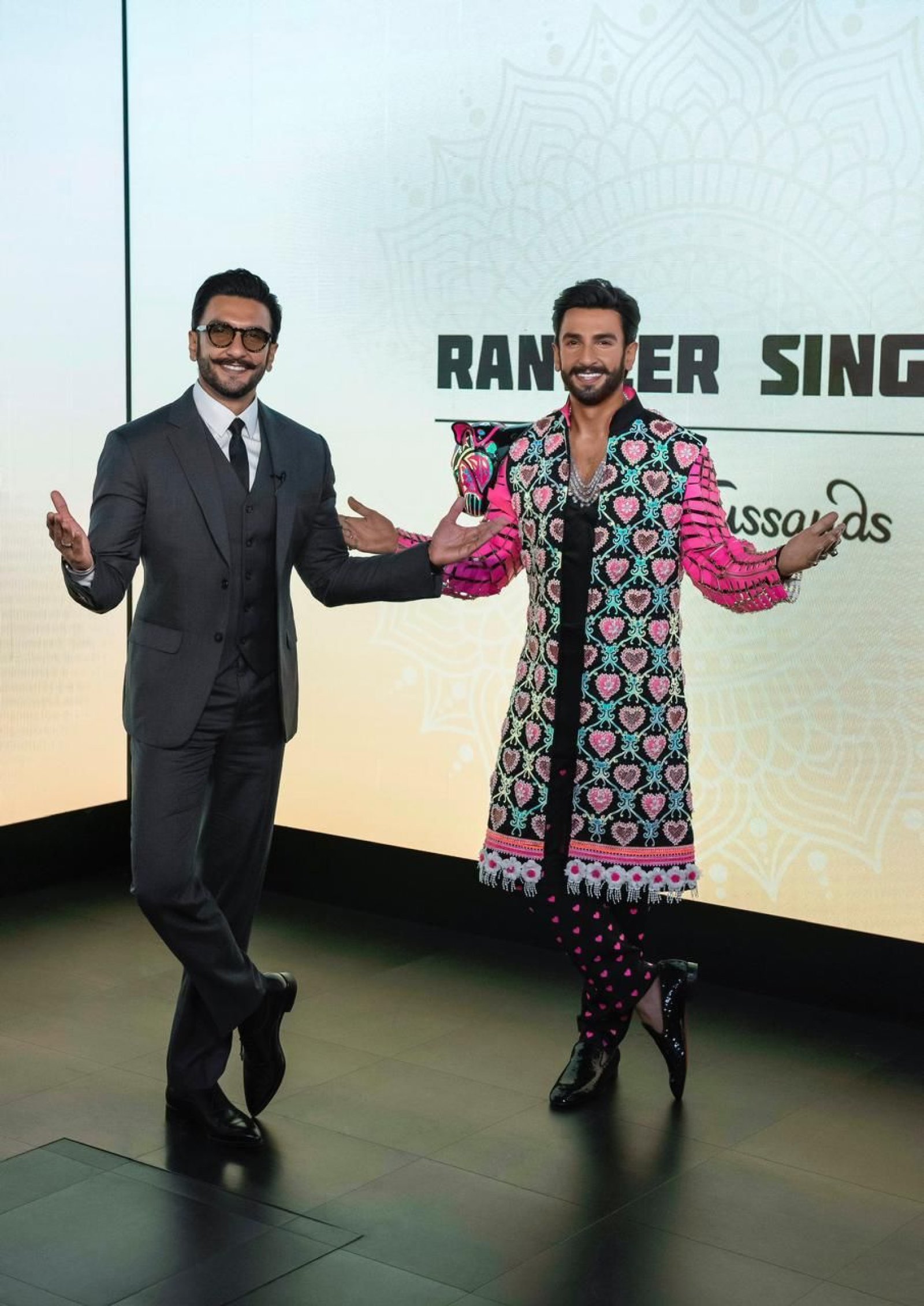 सुपरस्टार रणवीर सिंह ने अपने नए स्टैच्यू के साथ लंदन और सिंगापुर के म्यूजियम की बढ़ाई शोभा
